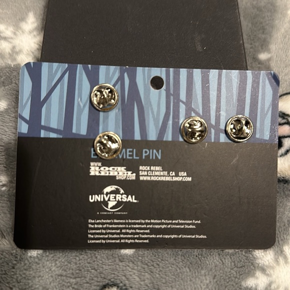 Bride and Frankenstein Glow-in- the dark pins - Picture 2 of 2